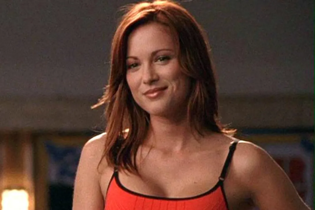 15 Reasons Why Rachel Gatina Is the Most Underrated 'One ... Bruce Willis Tower