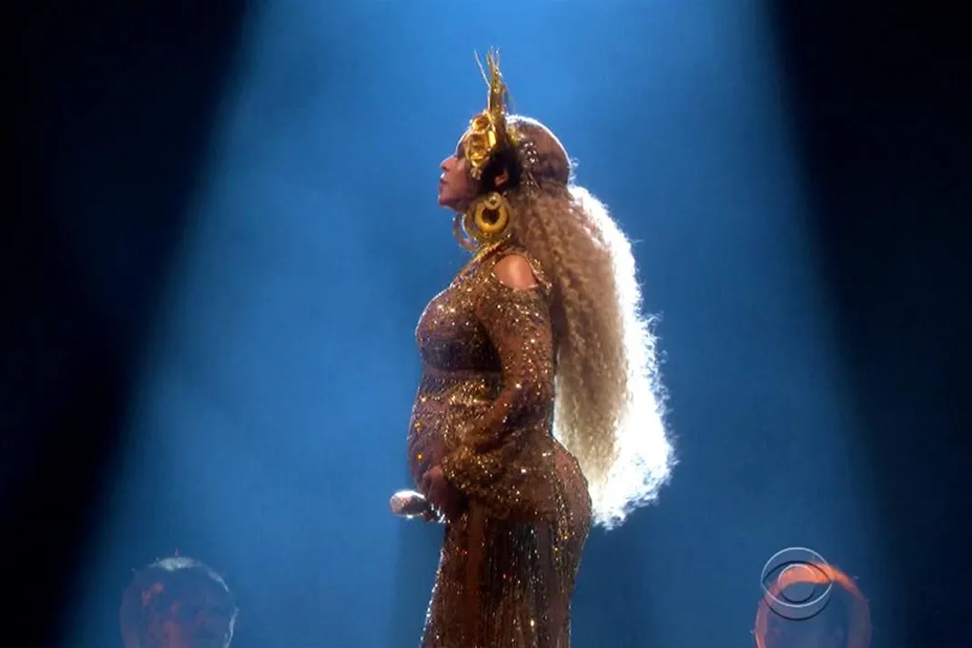 wenn_beyonce_grammys_021317_1800x1200