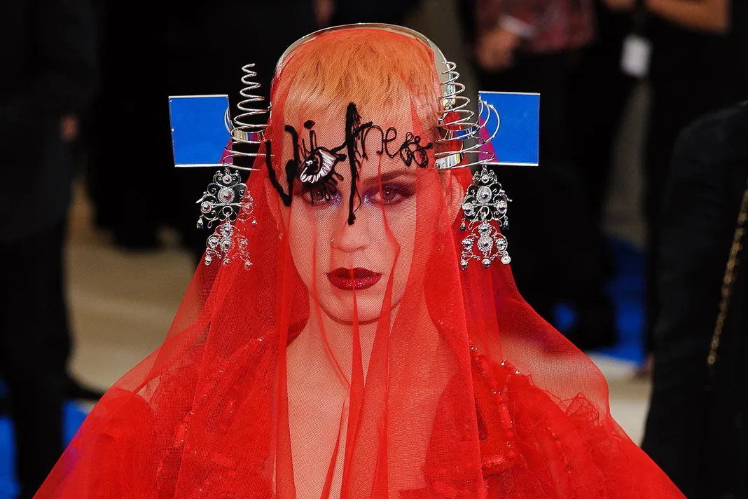 wenn_metgala_2017_katyperry_050217_1800x1200_3