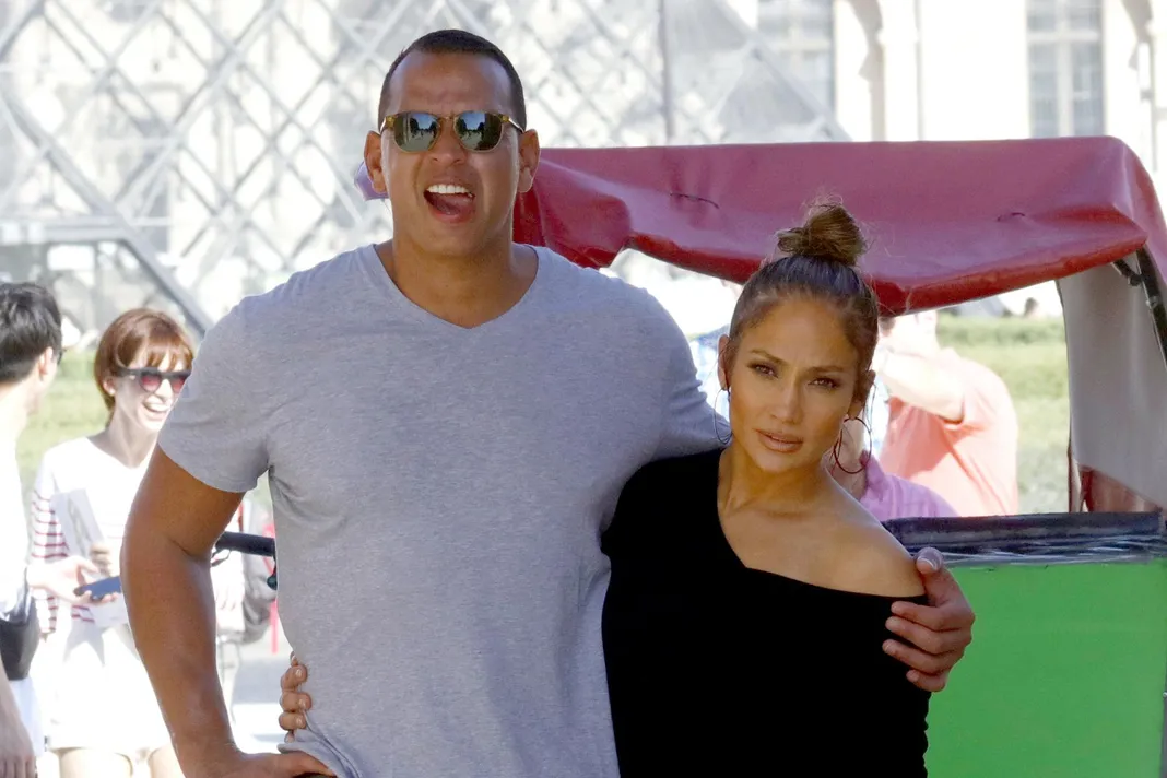 wenn_jenniferlopez_alexrodriguez_091317_1800x1200