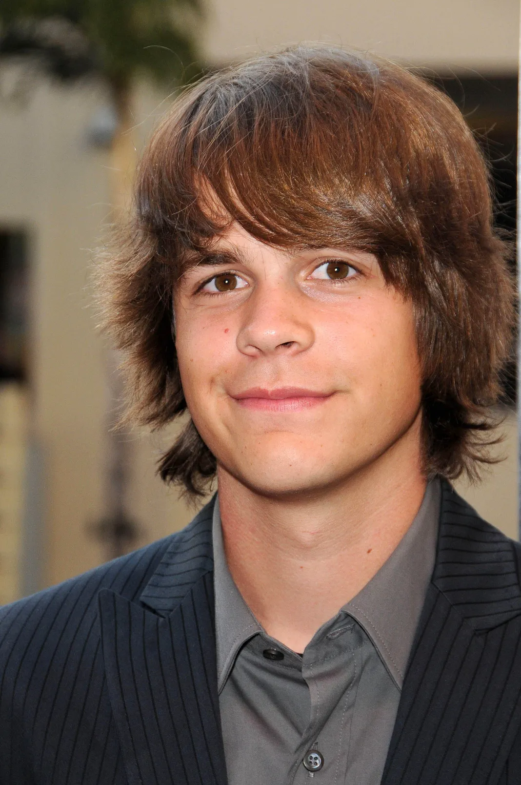 Johnny Simmons Johnny Simmons