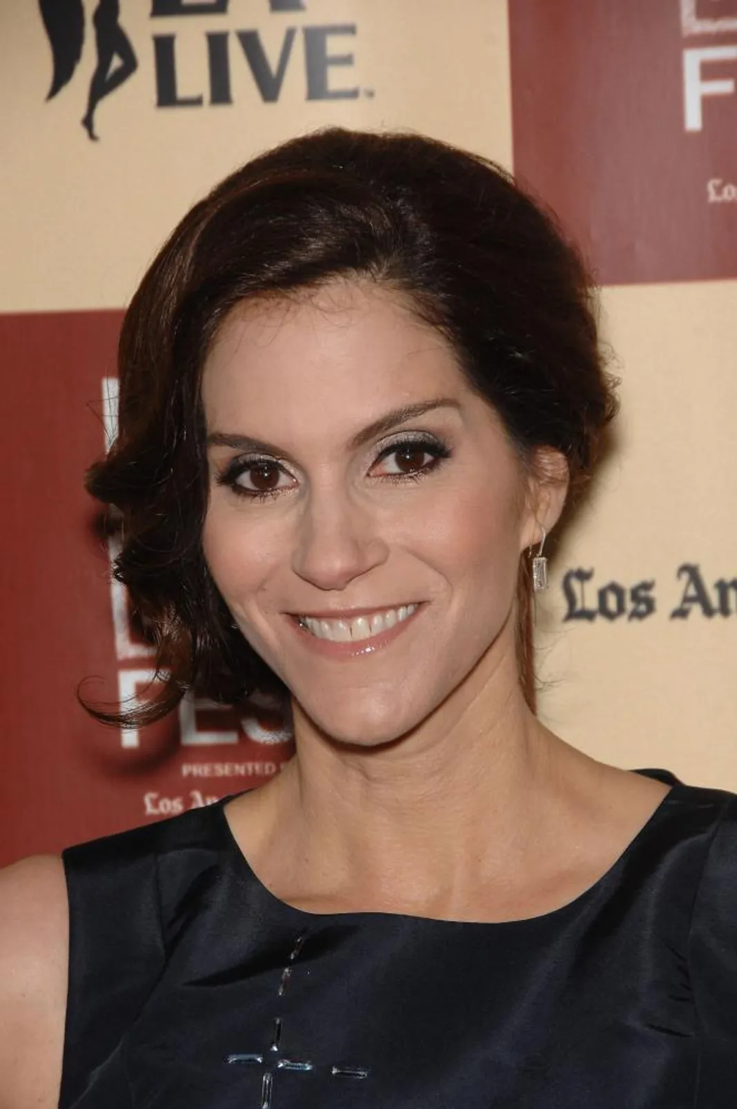 Jami Gertz | Biography and Filmography | 1965