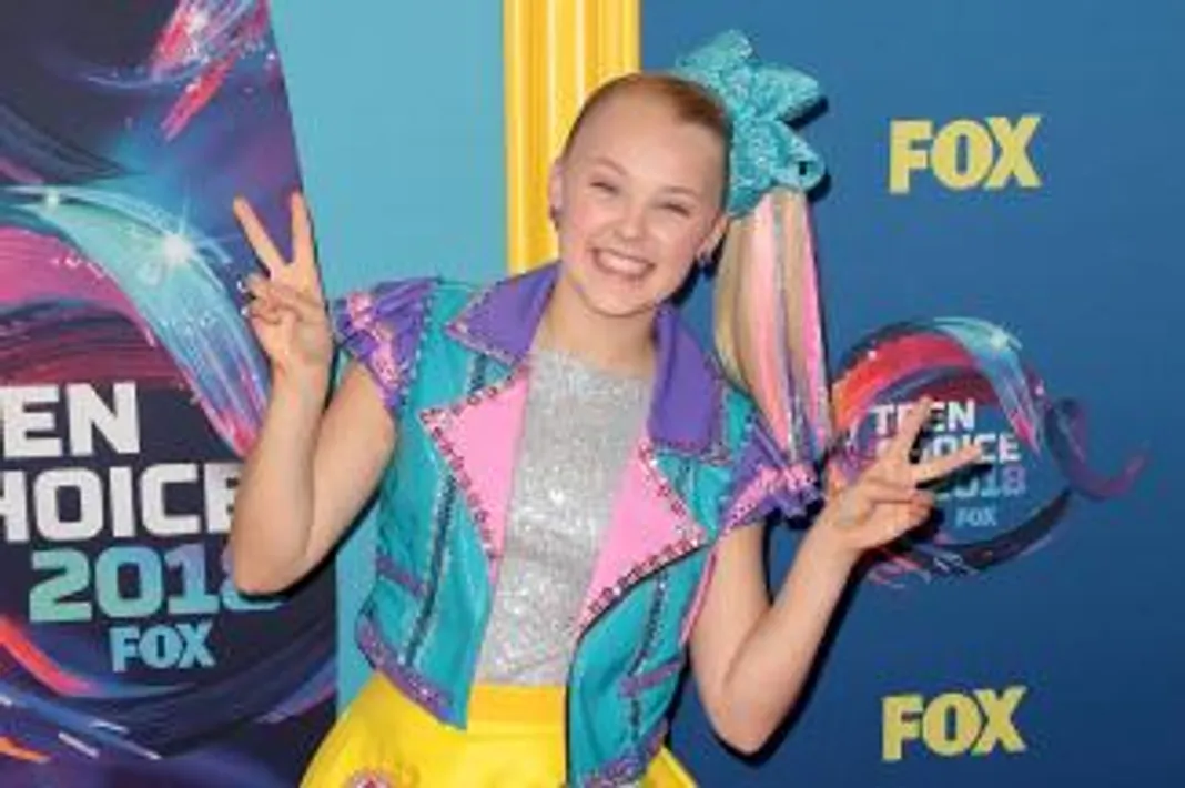 Jojo Siwa at the Teen Choice Awards 2018